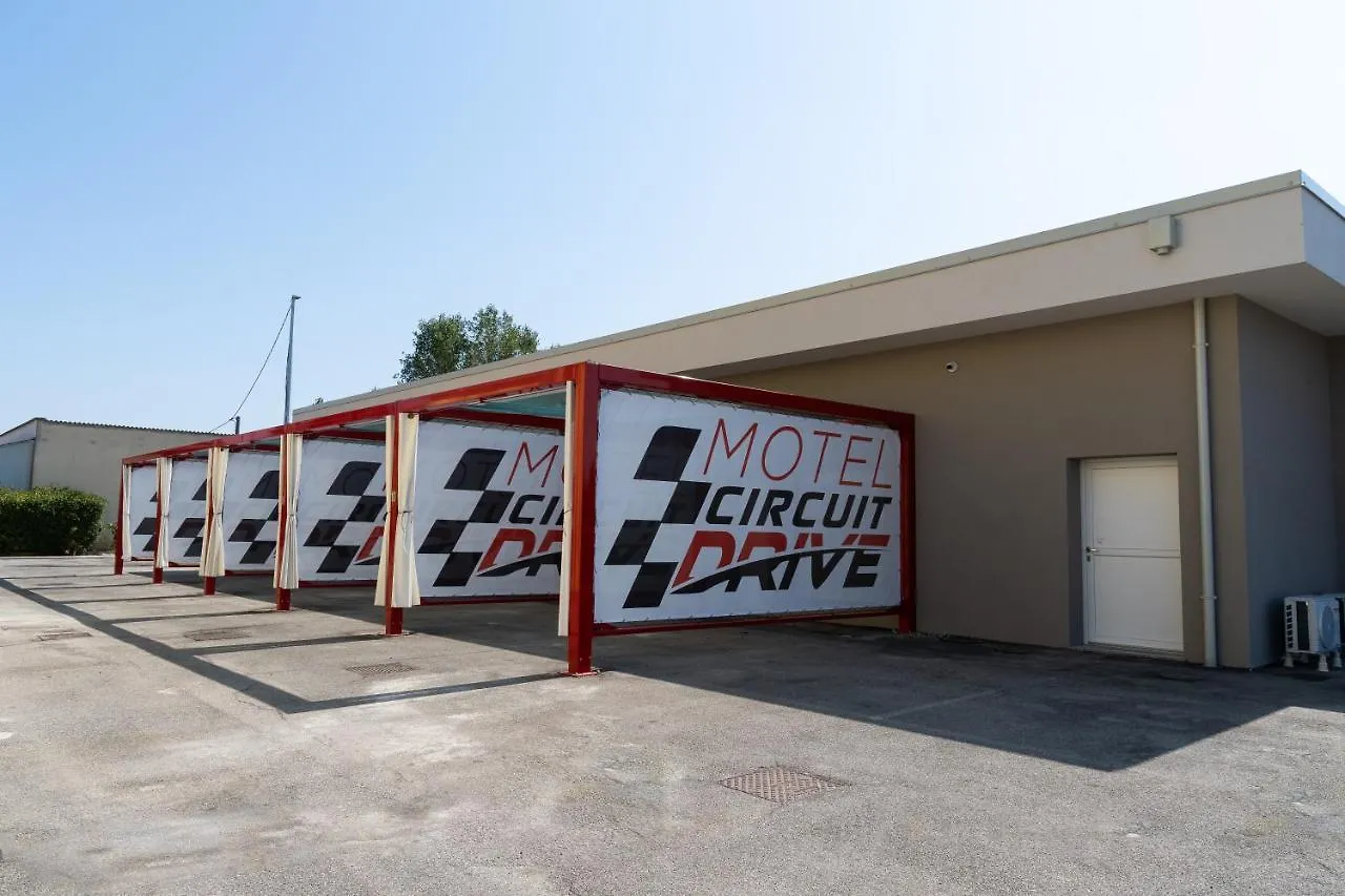 Motel Circuit Drive Cingia De' Botti Italy